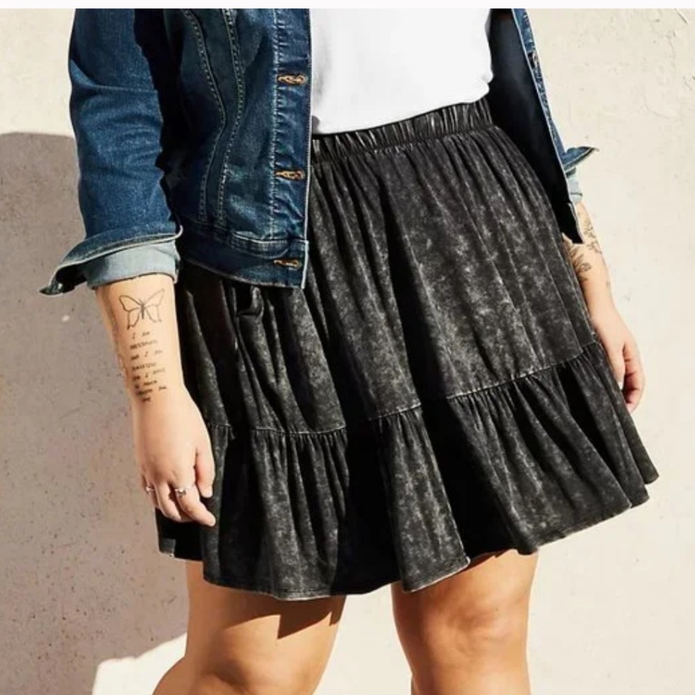 Torrid mineral acid wash tiered circle skirt.